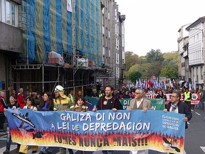 2017-10-22 Mani Lumes Nunca Mais Depredacion 001.jpg